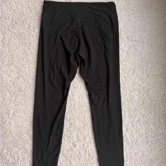 Essential Cropped Leggings Size XL - Picture 6 of 7
